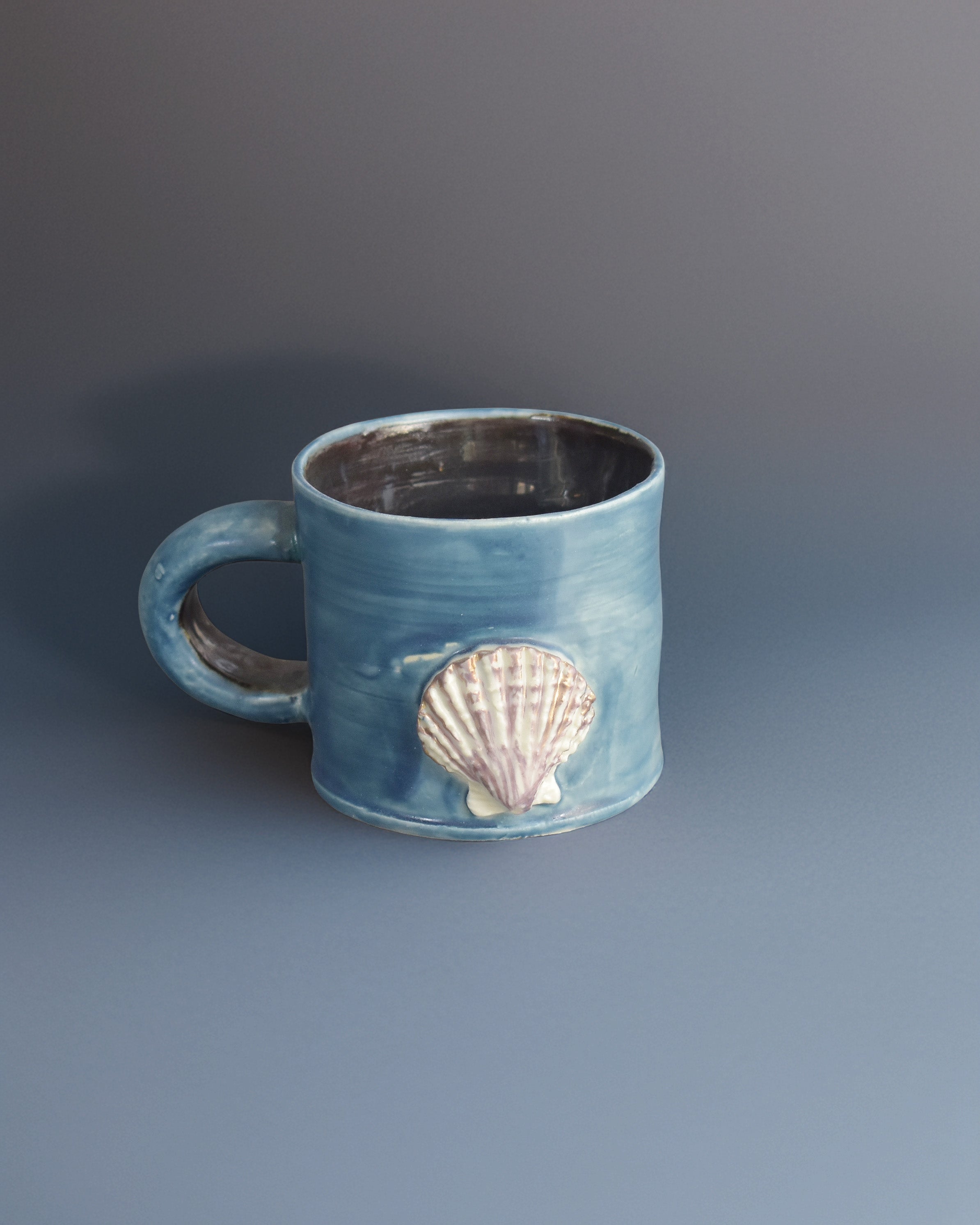 Ocean Shell Mug – Handmade Ceramic Mug with Ocean Blue Glaze & Seashell Motif