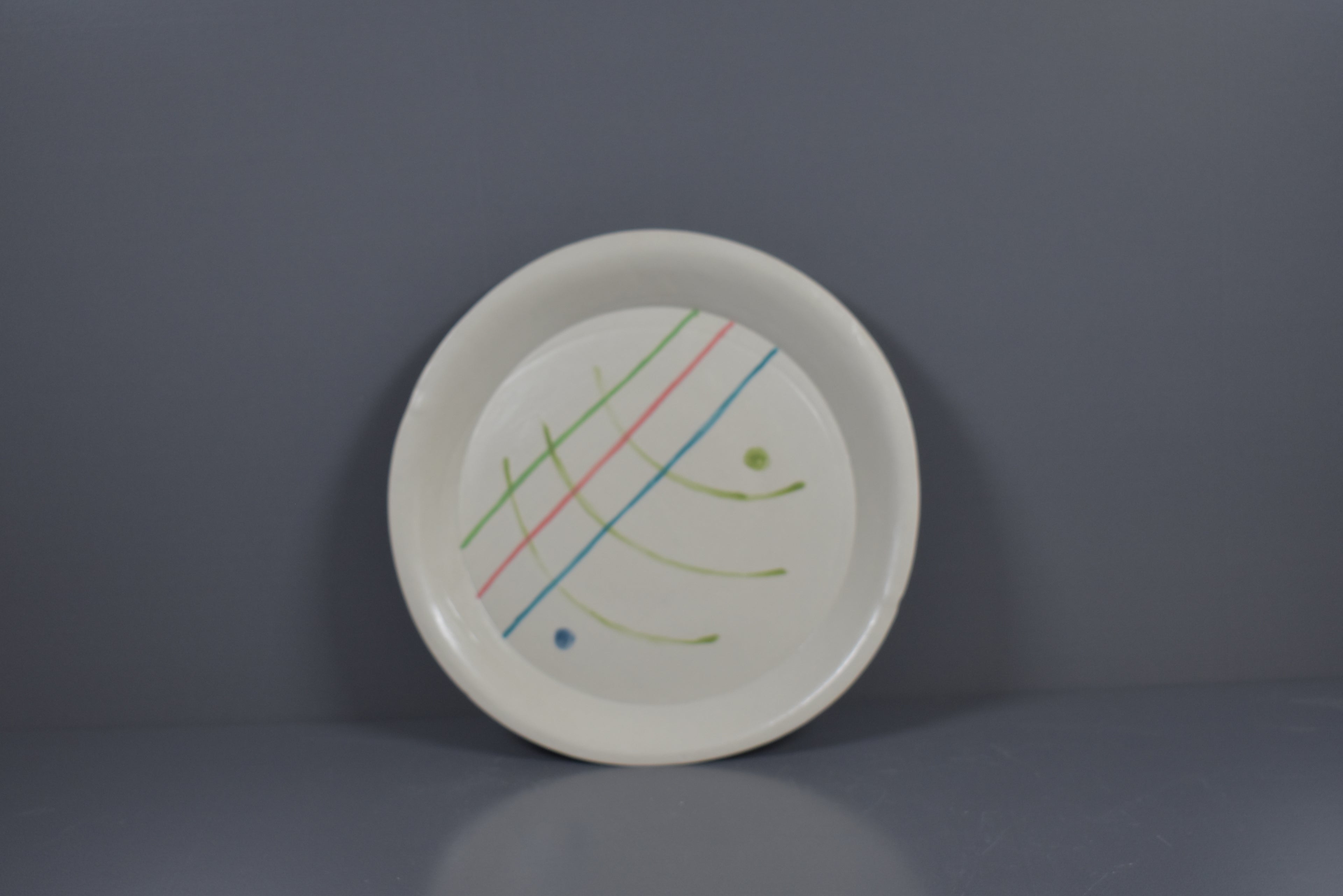 Handmade Ceramic Pastel Line Art Plate — Modern Minimalist Dinnerware & Decorative Pottery Collection