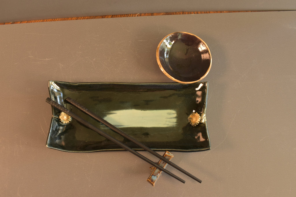 Ocean Bloom Sushi Plate Set – Handmade Ceramic Sushi Serving Tray, Sauce Bowl & Chopsticks with Rest
