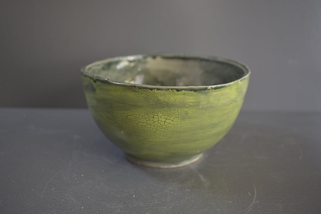 Ceramic Olive Crackle Bowl – Handmade Round Bowl – Salad, Soup, Ramen, Breakfast Bowl – Artistic Green Pottery – Home & Kitchen Décor