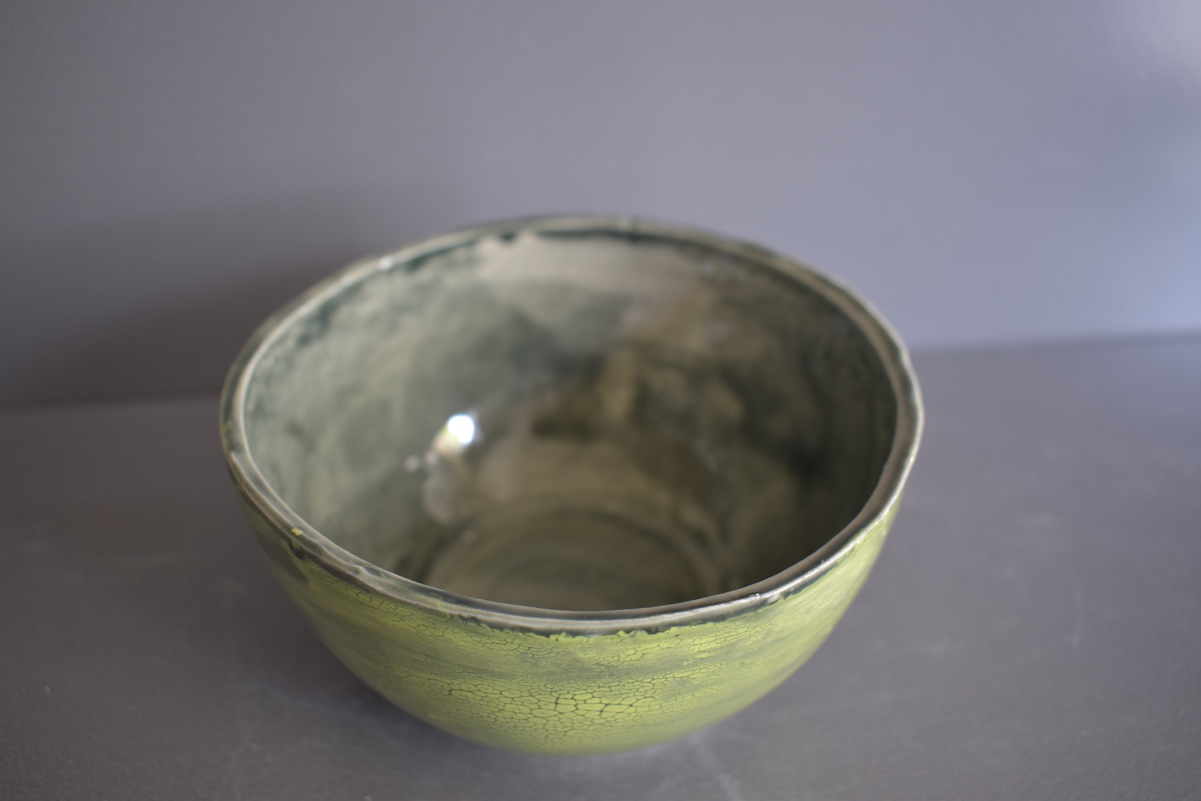 Ceramic Olive Crackle Bowl – Handmade Round Bowl – Salad, Soup, Ramen, Breakfast Bowl – Artistic Green Pottery – Home & Kitchen Décor