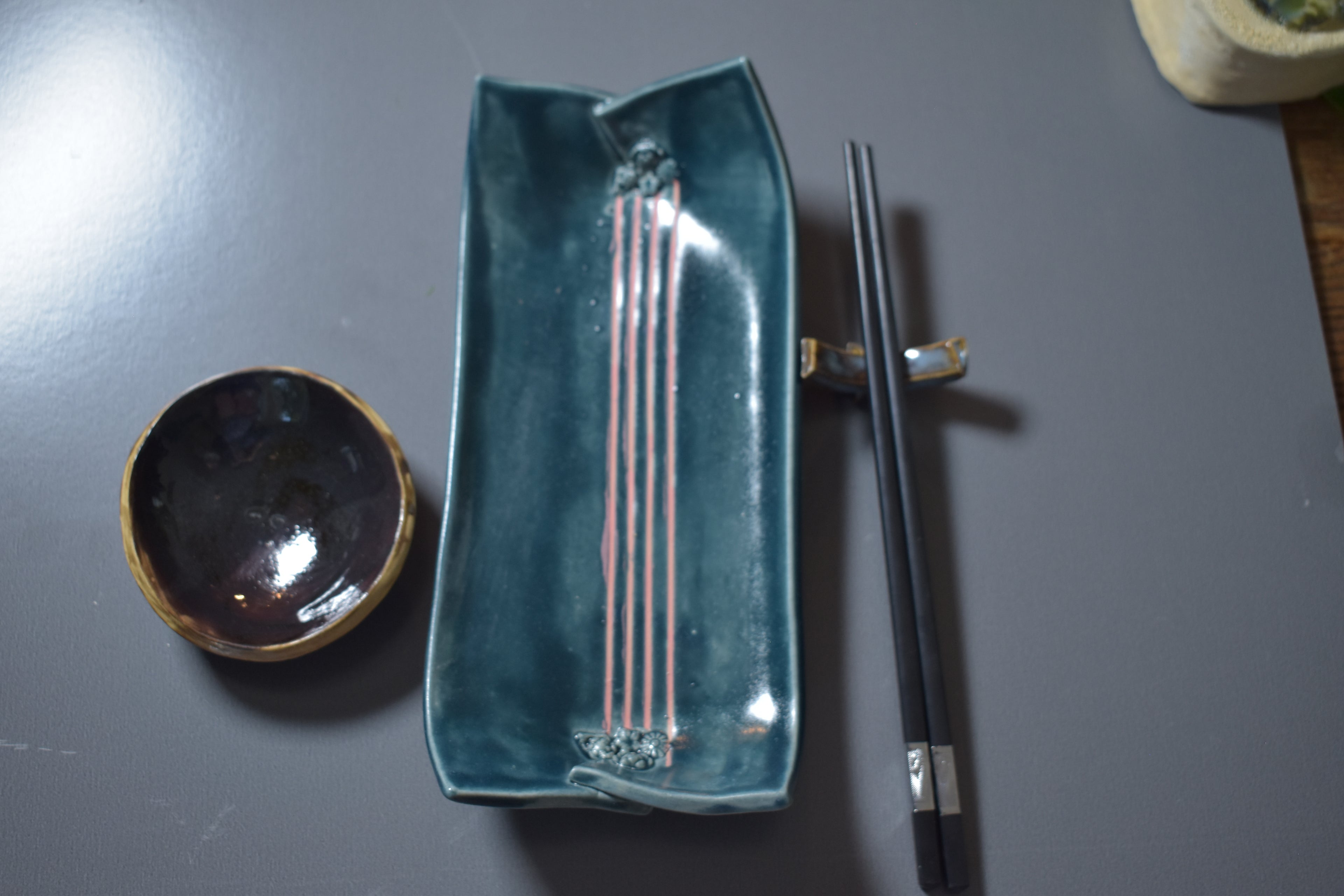 Teal Blossom Sushi Plate Set – Handmade Ceramic Sushi Serving Tray, Sauce Bowl & Chopsticks with Rest