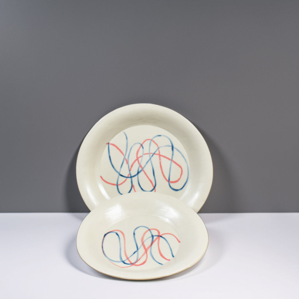 Handmade Ceramic Ribbon Swirl Line Art Plate — Modern Minimalist Dinnerware & Decorative Pottery Collection