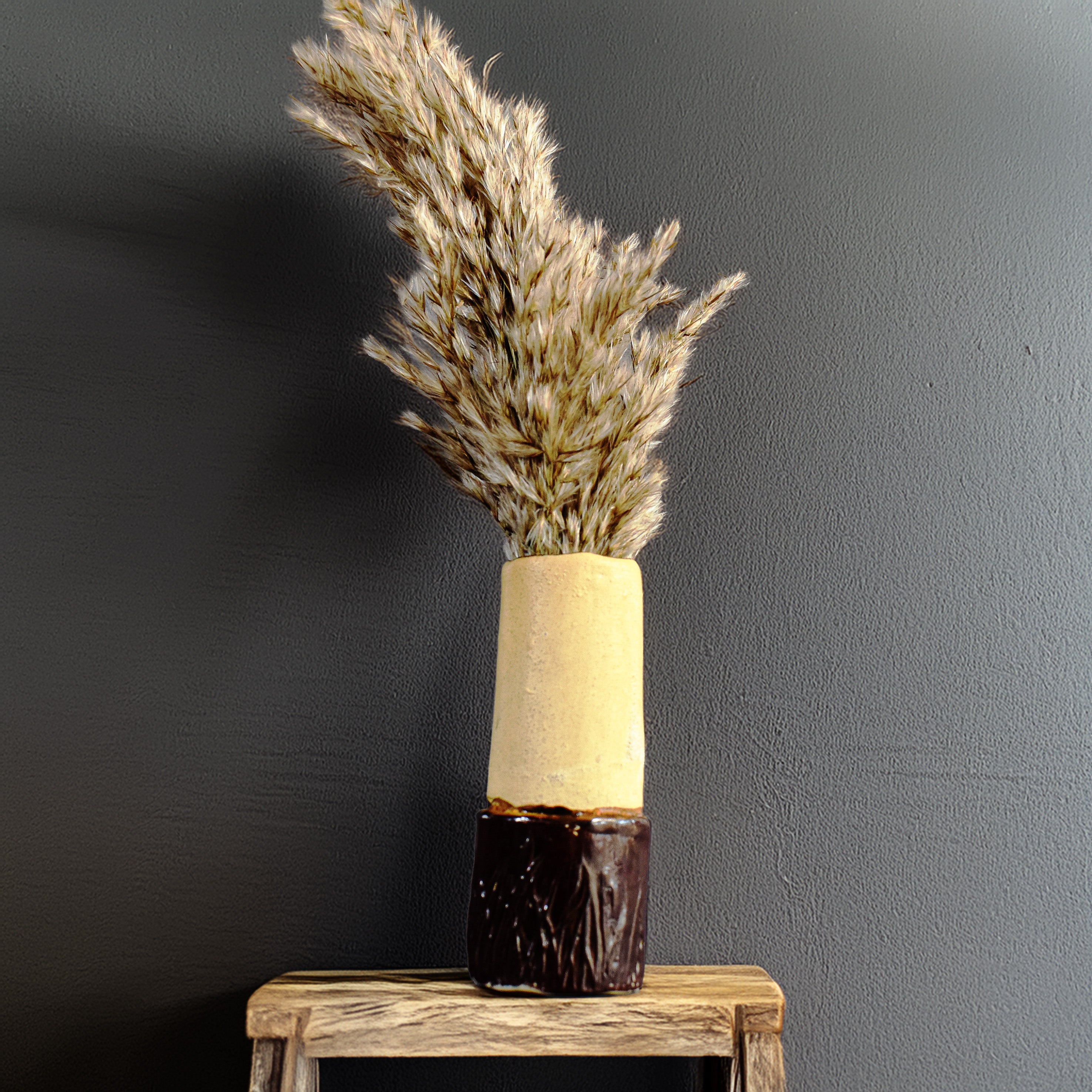 Two-Tone Earth Bud Vase – Minimalist Handmade Ceramic Vase