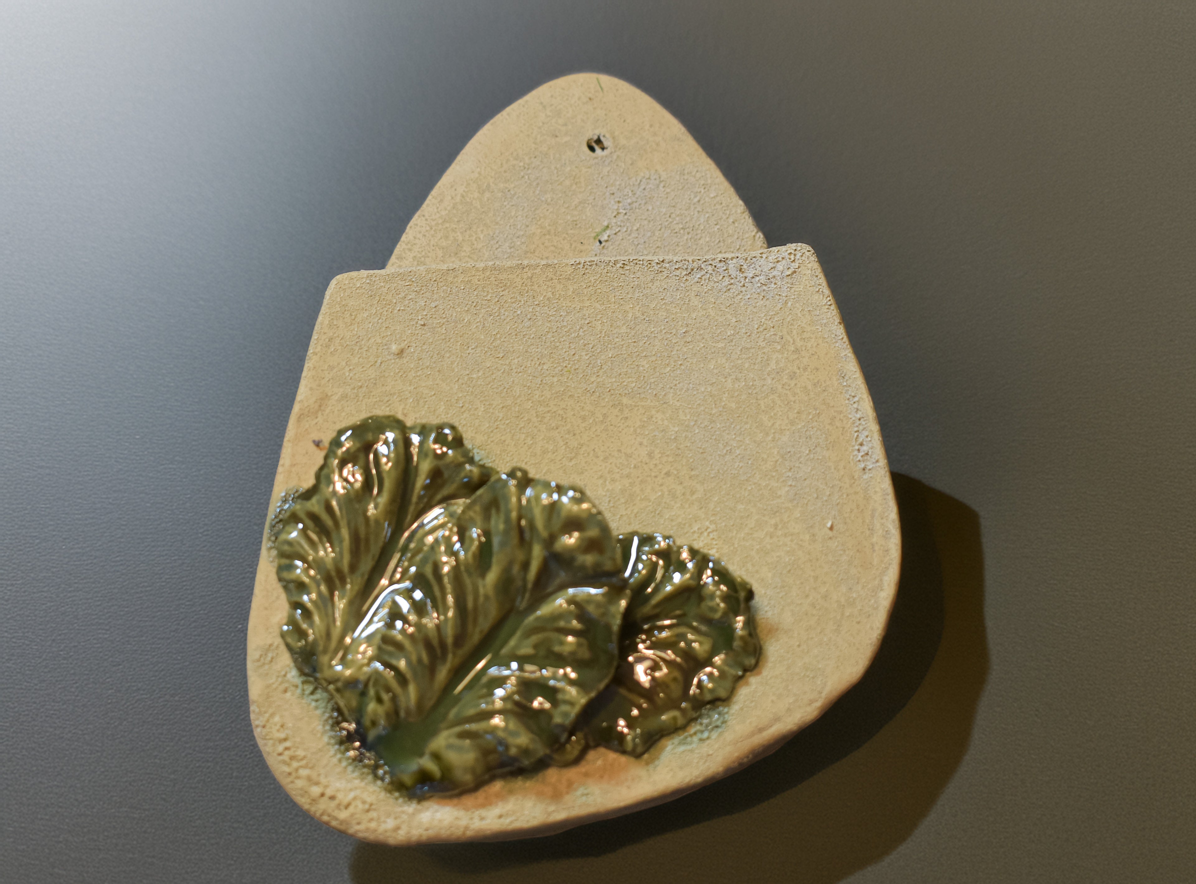 Botanical Leaf Wall Vase – Handmade Ceramic Hanging Planter | Rustic Wall Pocket